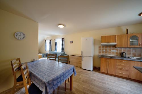 Konyha, Apartmány Na Vyhlídce (Apartmany Na Vyhlidce) in Strazne