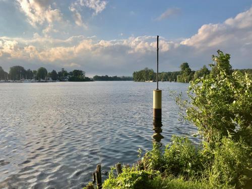 BERlin Apartment - Naturnah & Startklar in 艾希瓦爾德