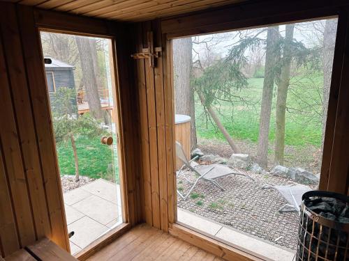 Wellness Chata Hideaway se saunou a vířivkou (Wellness Chata Hideaway se saunou a virivkou) in เตรเบโชวิซ