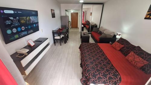 Studio Apartment image 10