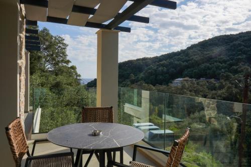 Onar Luxury Suites Parga in Parga