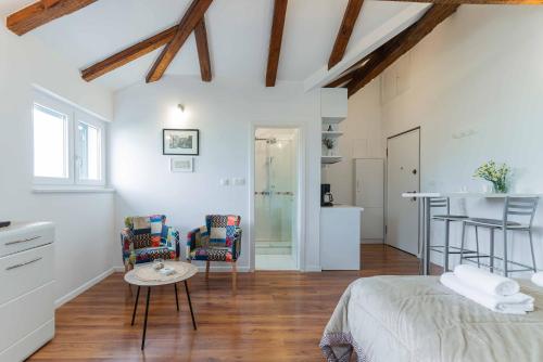 Apartment The Charm - image 9