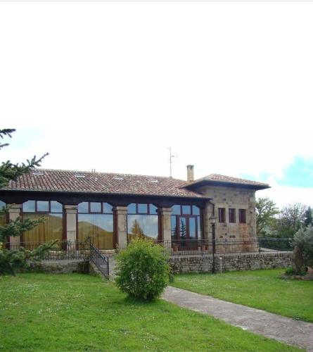 Posada los Carabeos in Arroyo De Valdearroyo