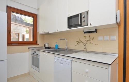 Coastal Charm in Baosici, Perla di Boka in Baosici