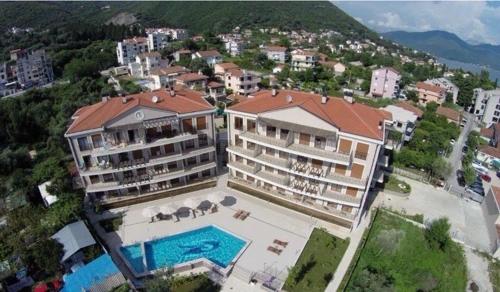 Coastal Charm in Baosici, Perla di Boka in Baosici