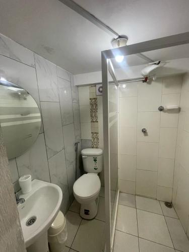 CÓMODA HABITACIÓN CENTRAL (COMODA HABITACION CENTRAL) in Machala