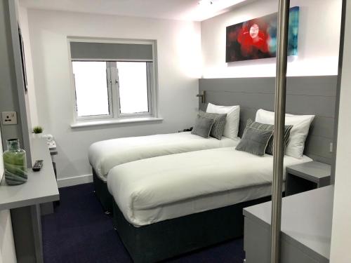 Ilford hotel goodmayes Room Type - Twin Room with Shower