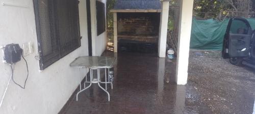 Arroyo seco playa hermosa