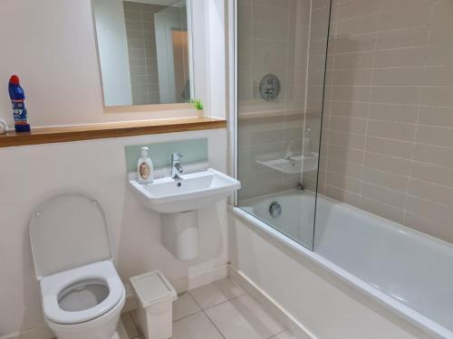 Stratford Luxury Apartments - image 8