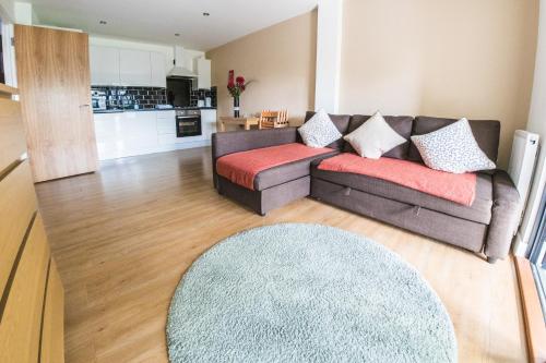 Ilford Tower Apartments - image 12