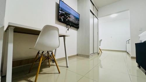 One-Bedroom Apartment image 6