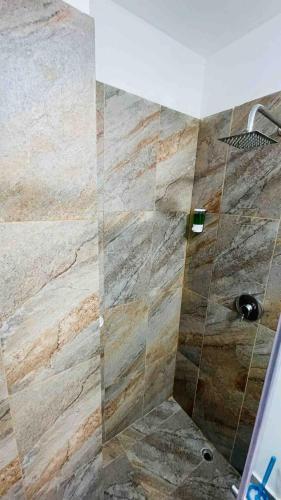 One-Bedroom Apartment image 1