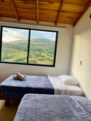 2 bedrooms, 4 beds