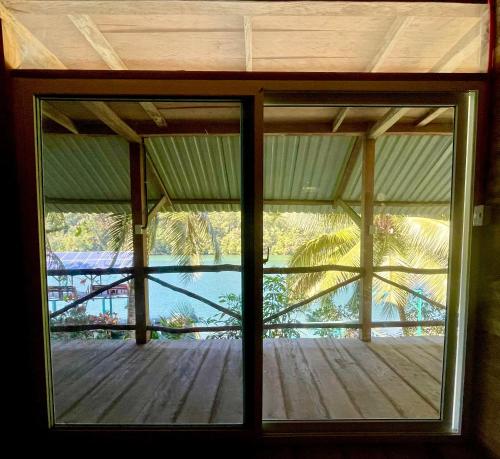 Palmeras del Rio HOTEL in Livingston