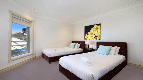 Unit 7 - 3 Bedroom Premier Ocean View, Terrigal (photo 7)