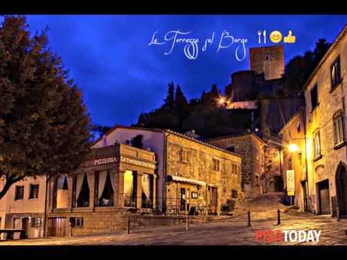 Restorāns, Tuscany - Romantic Getaway in Montecatini Val Di Cecina