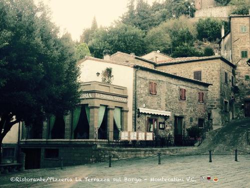 Restorāns, Tuscany - Romantic Getaway in Montecatini Val Di Cecina