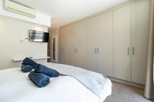 Canal Quays NO LOAD SHEDDING Two Bedroom Apartment - Tap to explore photos