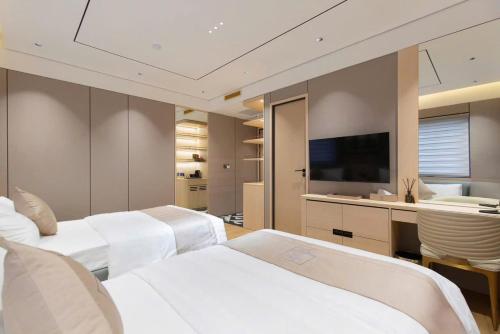 Two-Bedroom Apartment image 8
