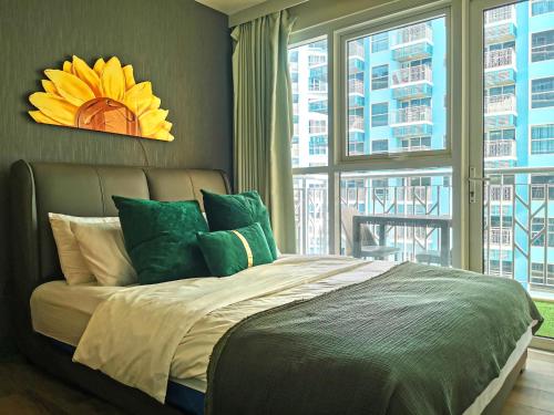 Modern Condo in Prime Location, Manila