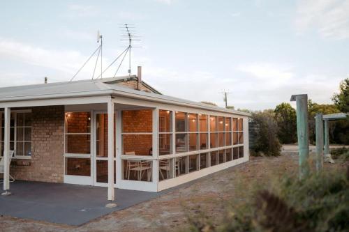 Coorong Cottage- Waterfront, Nature, Hiking in Hindmarsh Island