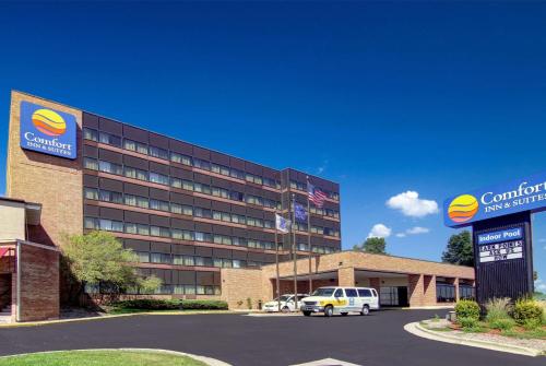 Faciliteiten, Comfort Inn & Suites Madison - Airport near Dane County Regional Airport