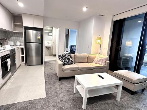 Town Center 1 Bedroom Cozy Home in بلكونين