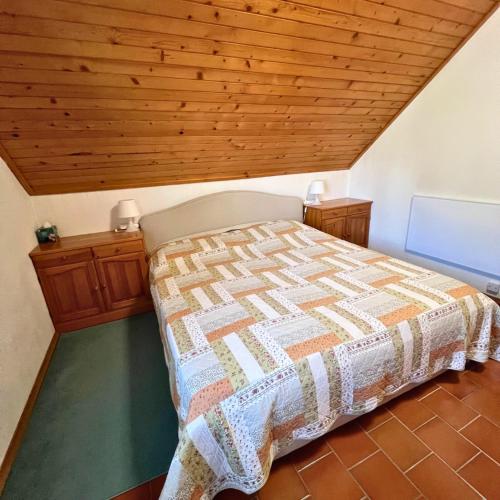 One-Bedroom Apartment with Balcony