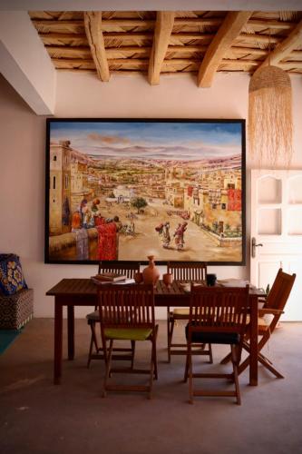 Monkey Fingers House by Fatima mellal 4