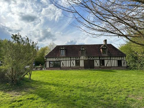 Longère normande avec piscine et jardin (Longere normande avec piscine et jardin) in Gisay