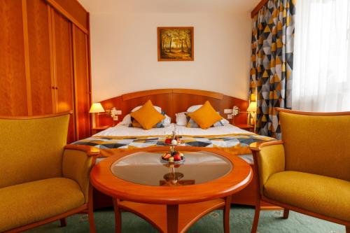 Palace Hotel Hévíz (Palace Hotel Heviz) in Hévíz