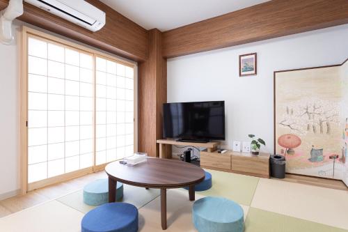 エクセレンス大阪城公園 Osaka Castle Suite - Best for Cherry Blossoms & Park Views - Central Stay, Osaka