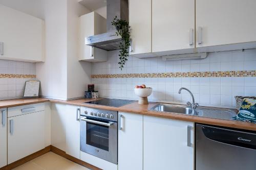 Two-Bedroom Apartment image 5