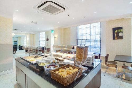 Queens Park Hotel - image 7