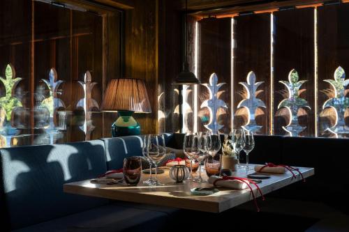 Restaurant, La Cordee des Alpes SUP in Bagnes