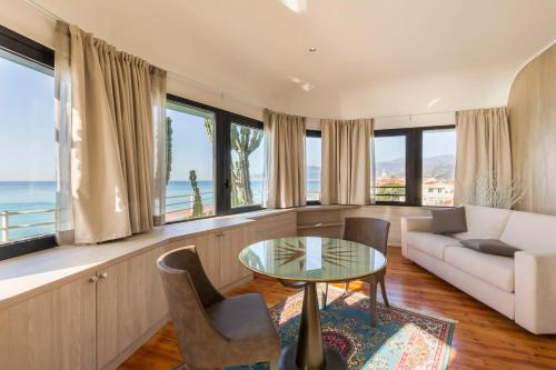 Suite with Sea View