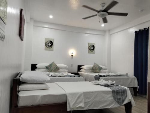 Sunvilla beachfront hotel Room Type - Family Room