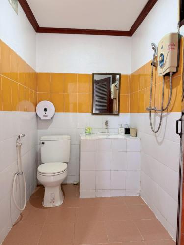 room detail thumbnail 2