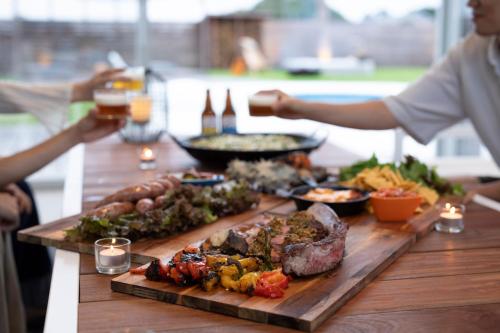 VILLA Seamu 九十九里 家族と愛犬で楽しむプール屋内BBQ付き高級ガーデンヴィラ サウナ設置予定