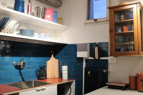 Small penthouse with a terrace