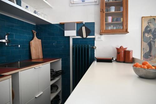 Small penthouse with a terrace