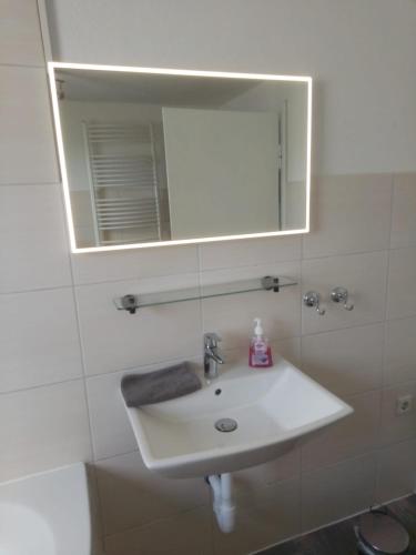 Gemütliche, feine Ferienwohnung mit Nähe zum Rhein- Ideal für 2, Koblenz (Foto 5)