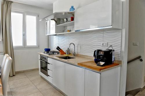 Complesso Villa Vanissa with Sea View - Happy Rentals Complesso Villa Vanissa with Sea View - Happy Rentals