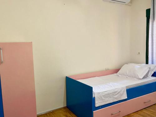 Apartment in the Heart of Shkodra - image 5