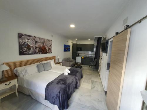Apartamentos Los Angeles - image 13