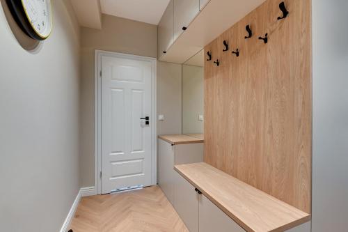 One-Bedroom Apartment image 10