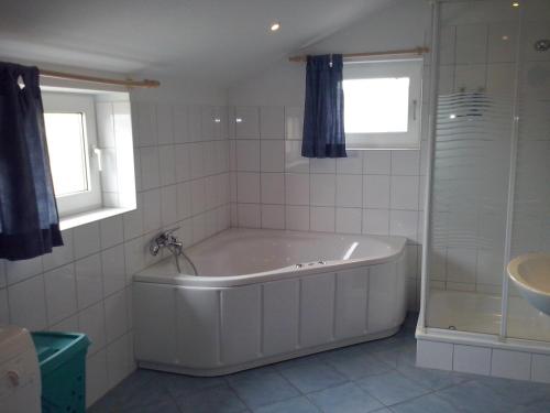 Bathroom, Ferienhaus Utlandshorn in Westermarsch I