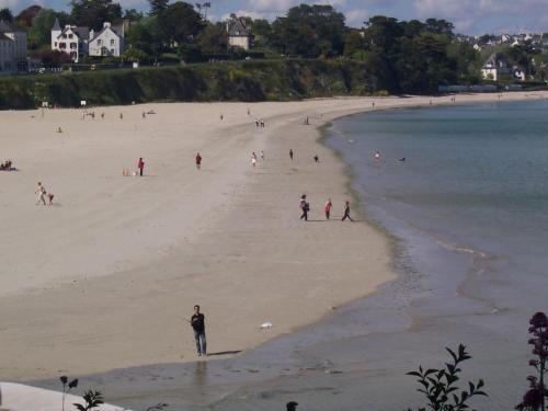 Grande maison sur propriete pres de la plage de Morgat in Morgat