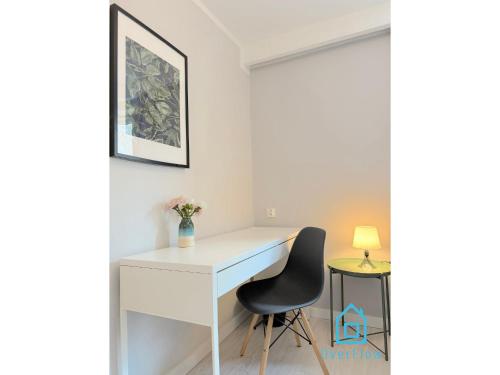 Monkey Room 5 min to Old Town Gdańsk (Monkey Room 5 min to Old Town Gdansk) in Siedlce / Chelm