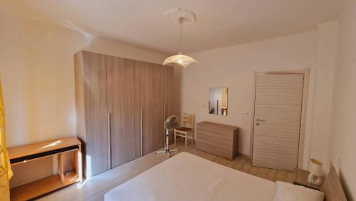 Apartment image 10